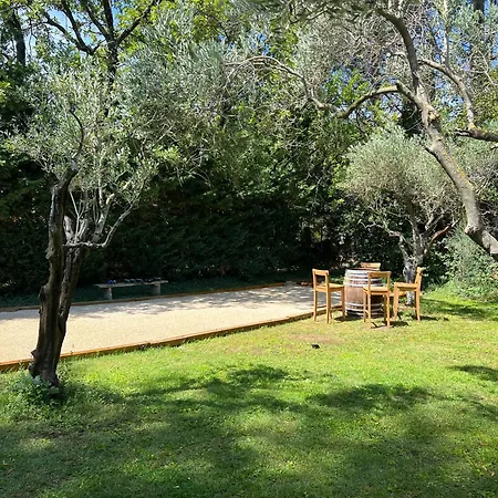 Holiday home Le Mas De Garance Grillon